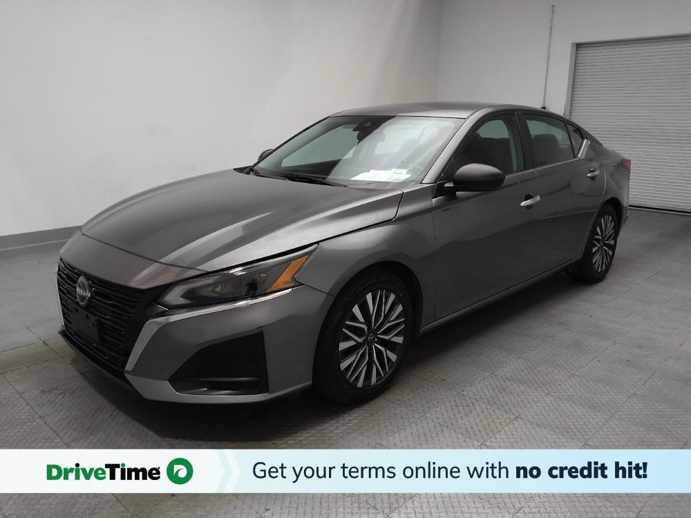 Used 2024 Nissan Altima 2.5 SV FWD image 1
