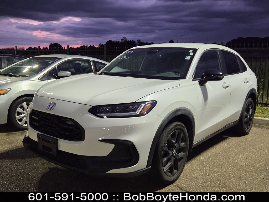 Used 2024 Honda HR-V Sport image 1