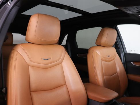 Used 2023 Cadillac XT5 Premium Luxury image 15