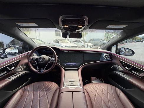 Used 2023 Mercedes-Benz EQS 580 4MATIC Sedan image 7