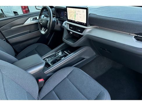 Used 2025 Ford Explorer Active image 19