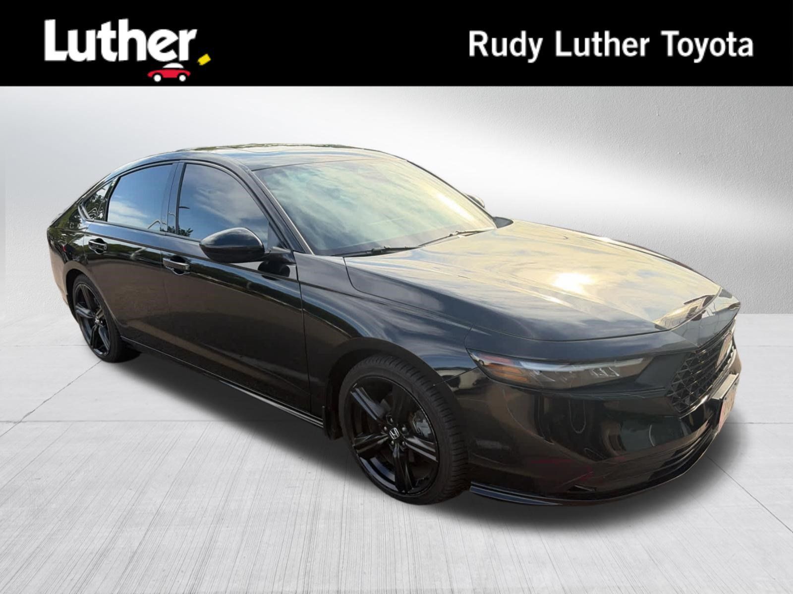 Used 2023 Honda Accord Sport image 1