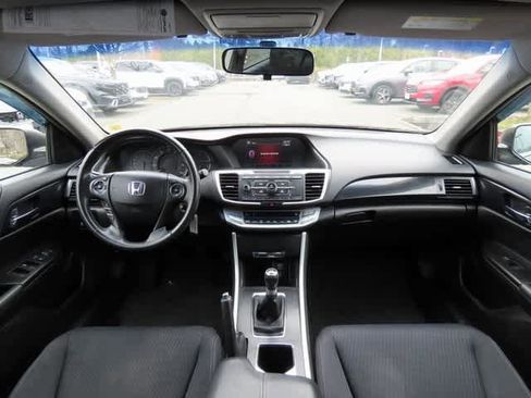 Used 2013 Honda Accord Sport image 18