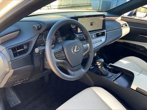 Used 2023 Lexus ES 350 w/ Premium Package FWD image 18