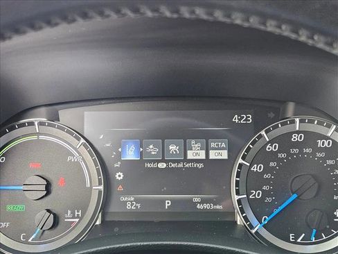 Used 2023 Toyota Highlander XLE AWD/4WD image 10