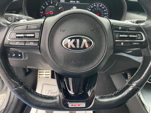 Used 2019 Kia Stinger GT1 image 19