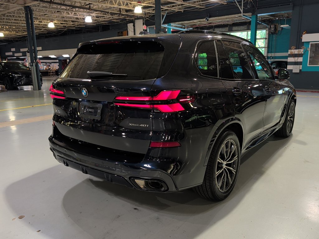 Certified 2026 BMW X5 xDrive40i w/ M Sport Package AWD/4WD image 8
