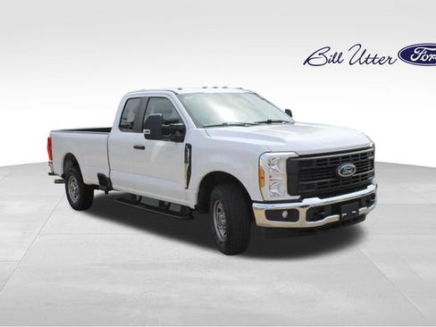 Used 2024 Ford F250 XL w/ XL Chrome Package RWD image 3