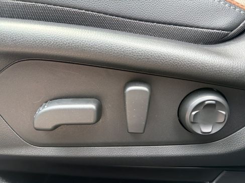 Certified 2026 Subaru Outback Touring XT AWD/4WD image 16