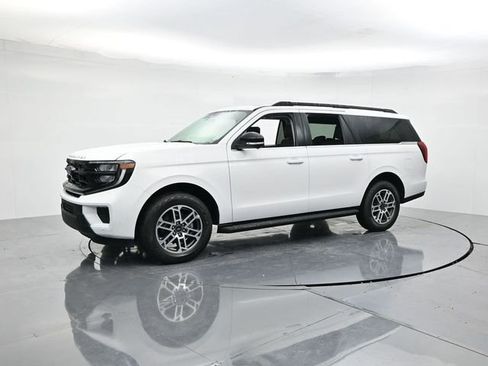 New 2025 Ford Expedition Max Active image 6