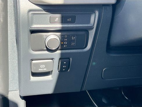 Used 2022 Ford Expedition XLT RWD image 10