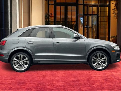 Used 2016 Audi Q3 2.0T Premium Plus w/ Technology Package image 9