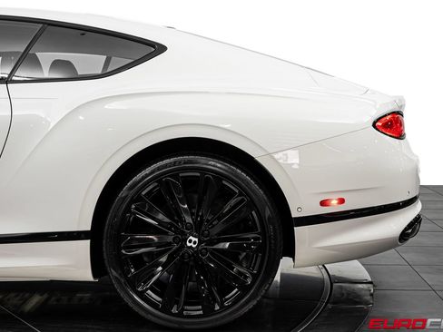 Used 2022 Bentley Continental GT Speed AWD/4WD image 14