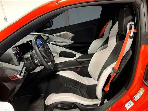 Used 2021 Chevrolet Corvette Stingray Preferred Cpe w/ Z51 Performance Package image 32