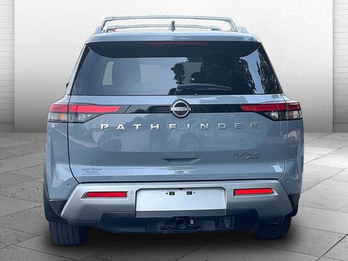Used 2025 Nissan Pathfinder Platinum AWD/4WD image 3