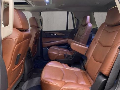 Used 2020 Cadillac Escalade Premium Luxury AWD/4WD image 9