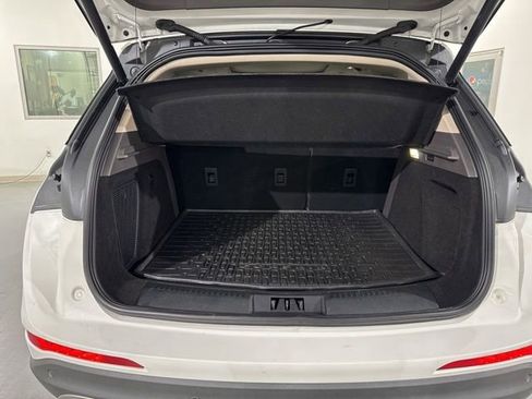 Used 2022 Lincoln Corsair Reserve w/ Elements Package image 11