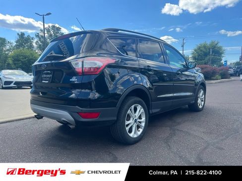 Used 2017 Ford Escape SE w/ Equipment Group 201A AWD/4WD image 8