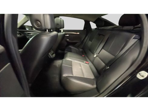 Used 2014 Chevrolet Impala LT w/ Convenience Package FWD image 16