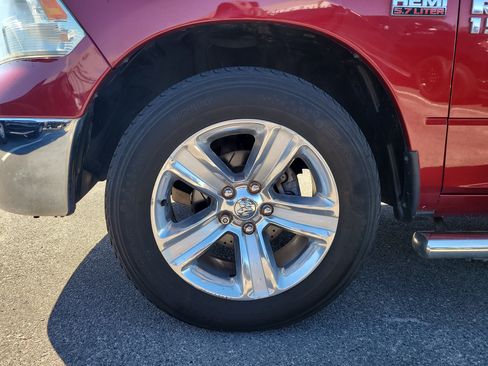 Used 2014 RAM 1500 Classic SLT image 9