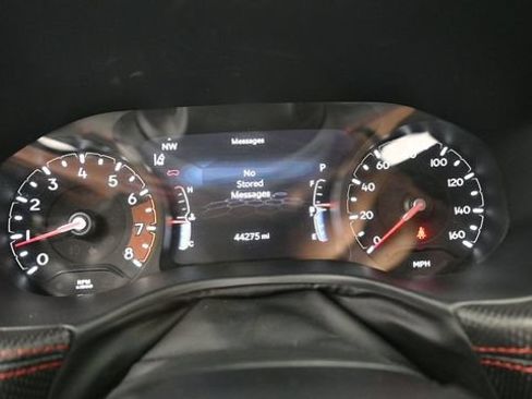 Used 2025 Jeep Compass Trailhawk AWD/4WD image 18