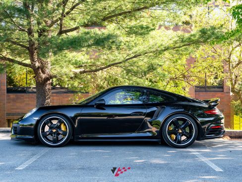 Used 2017 Porsche 911 Turbo S AWD/4WD image 8