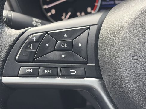 Used 2024 Nissan Altima 2.5 SV image 20