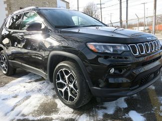 Used 2025 Jeep Compass Limited video 1