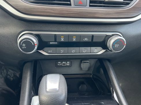 Certified 2024 Nissan Altima 2.5 SV image 49