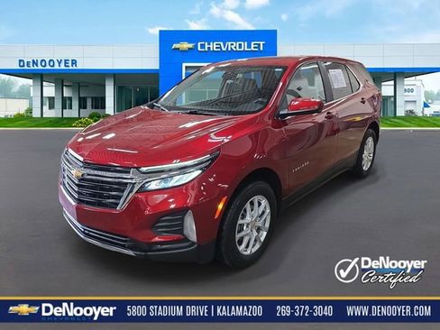 Used 2024 Chevrolet Equinox LT image 1