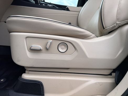Used 2023 Cadillac Escalade ESV Premium Luxury AWD/4WD image 24