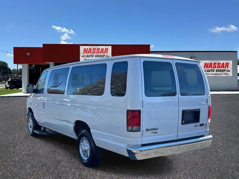 Used 2014 Ford E-350 and Econoline 350 XLT image 6