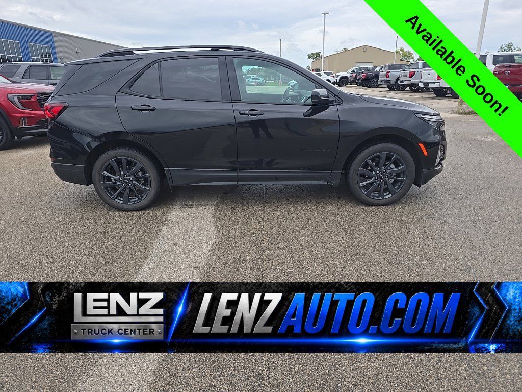 Used 2022 Chevrolet Equinox RS AWD/4WD image 1