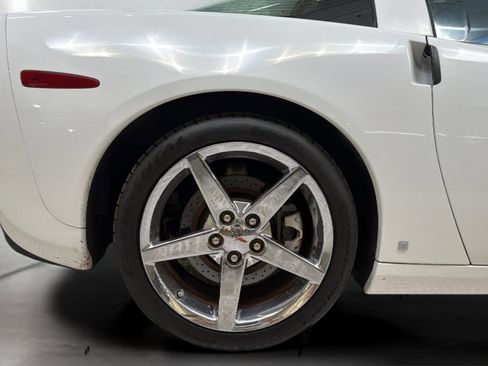 Used 2007 Chevrolet Corvette Coupe w/ Preferred Equipment Group image 35
