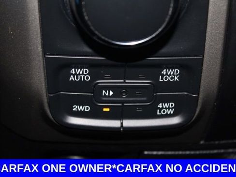 Used 2017 RAM 1500 Big Horn image 32