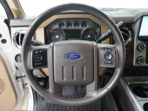 Used 2016 Ford F350 Lariat w/ Lariat Interior Package AWD/4WD image 16