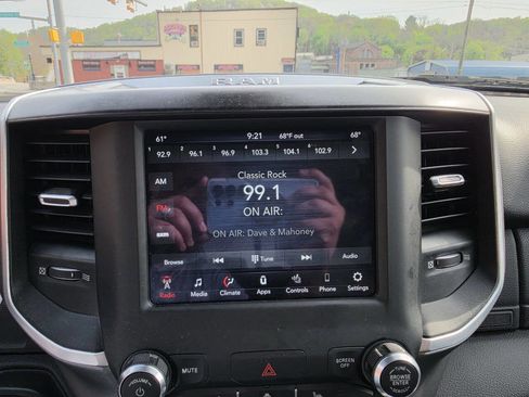 Used 2021 RAM 1500 Big Horn AWD/4WD image 22