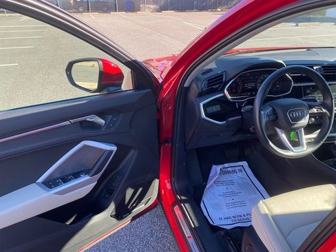 Used 2022 Audi Q3 2.0T Premium Plus image 10