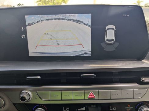 Used 2024 Kia Telluride S FWD image 26