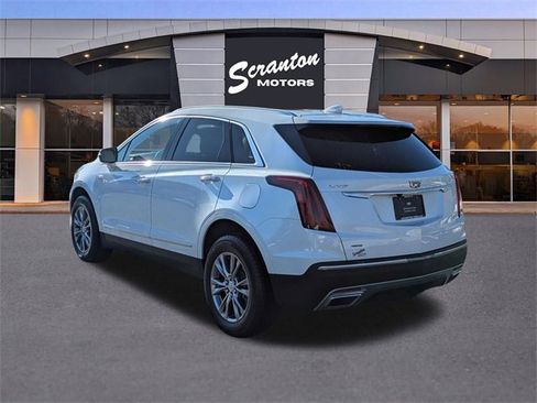 Used 2022 Cadillac XT5 Premium Luxury image 3
