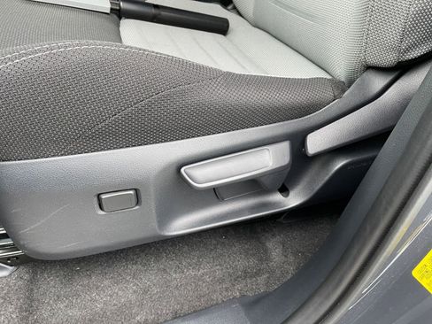 Used 2025 Toyota 4Runner TRD Off-Road image 23