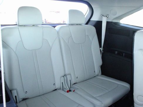 Used 2023 Kia Sorento SX Prestige image 68