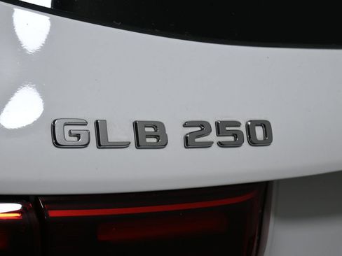Certified 2026 Mercedes-Benz GLB 250 4MATIC image 35