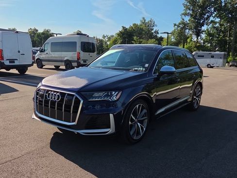 Used 2020 Audi SQ7 Premium Plus w/ Driver Assistance Package AWD/4WD image 6