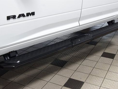 Used 2024 RAM 2500 Laramie w/ Night Edition image 23