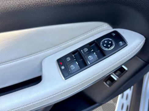 Used 2017 Mercedes-Benz GLS 550 4MATIC image 15