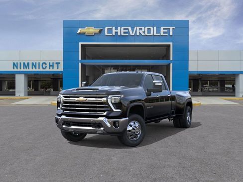 New 2026 Chevrolet Silverado 3500 LTZ image 8