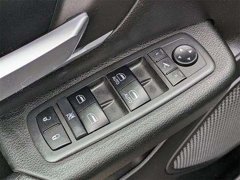 Used 2019 RAM 1500 Big Horn image 15