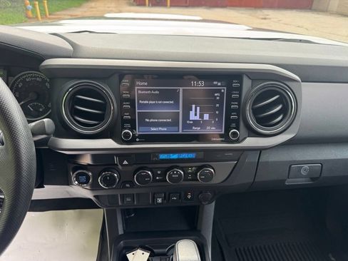 Used 2021 Toyota Tacoma TRD Sport AWD/4WD image 28