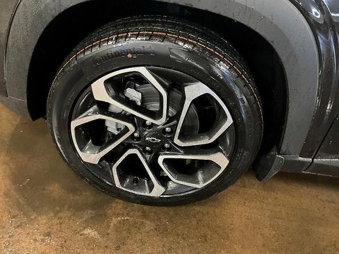 New 2026 Chevrolet Trax RS w/ Sunroof Package FWD image 14